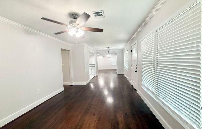 Stunning Recently Remodeled (from the studs out) 3/1/2 Home in Lake Jackson