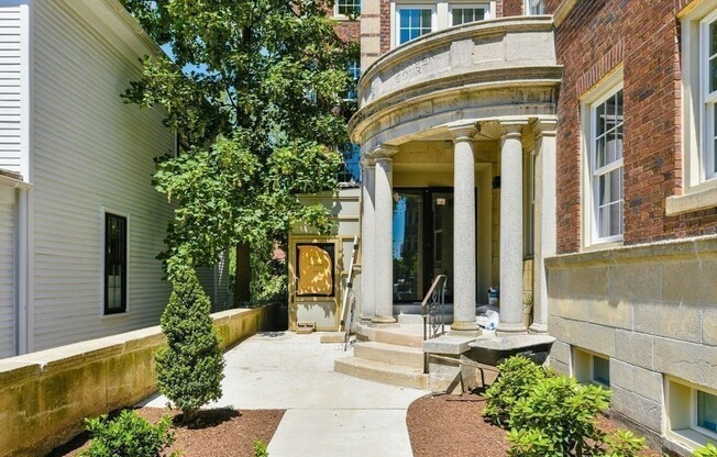 9 Dana St.