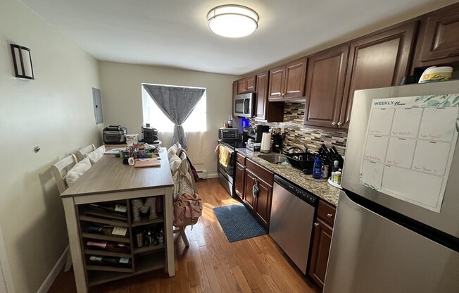 28 BRYON RD