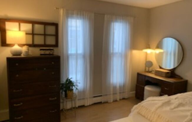 1 bed, 1 bath, $1,085, Unit 103
