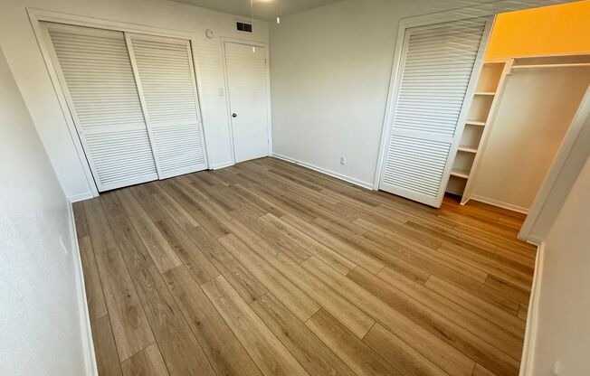 2 beds, 1 bath, 954 sqft, $1,654, Unit RRO-113