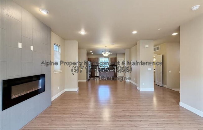 4 beds, 3.5 baths, 1,950 sqft, $2,600