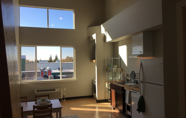 Studio, 1 bath, 426 sqft, $1,275, Unit 314