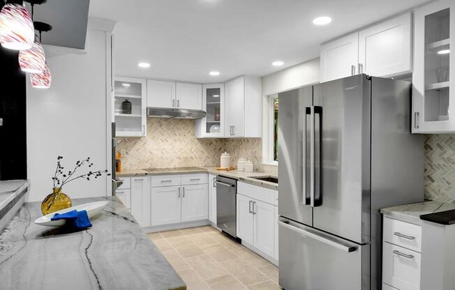 Connection, Comfort, and Calm all in the heart of Lake Forest