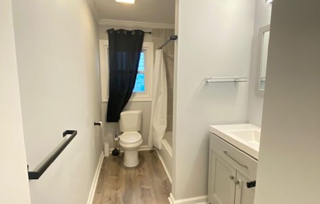 3 beds, 1 bath, $2,000