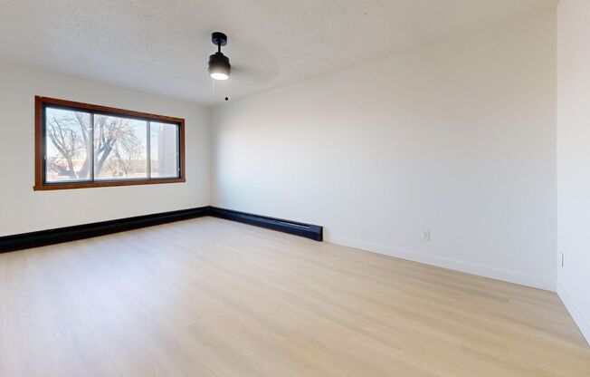 2 beds, 1 bath, 1,050 sqft, $995, Unit 215-201C