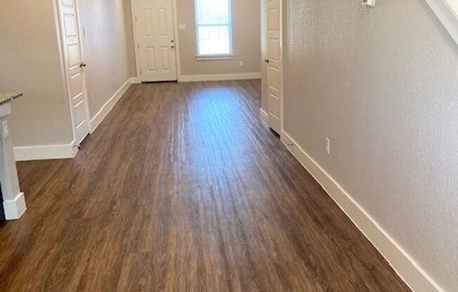 Large Townhome on corner lot