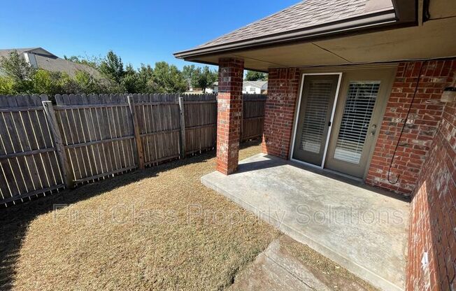 400 N WILLOWOOD DR
