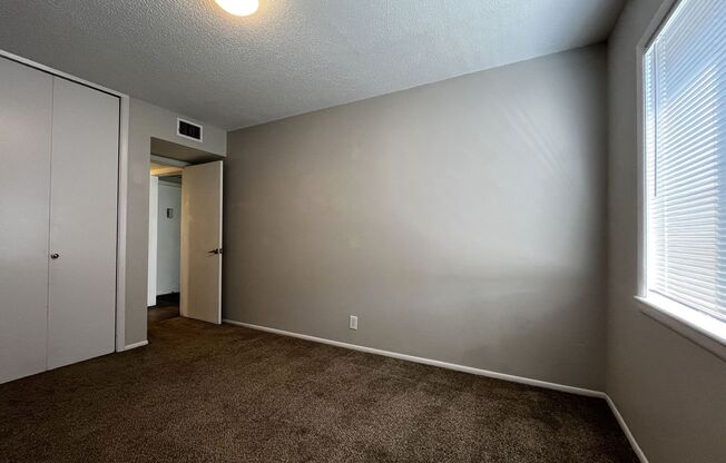 1 bed, 1 bath, 584 sqft, $835, Unit Unit 202