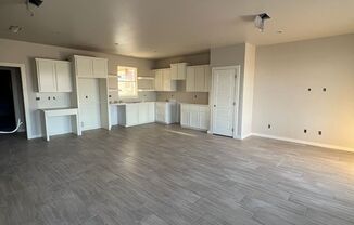 3 beds, 2.5 baths, $1,850