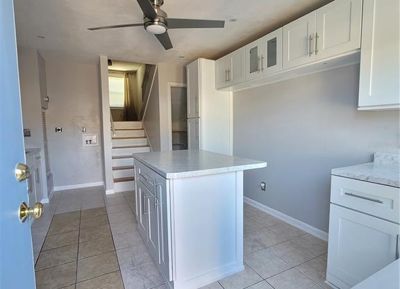 4523 LA CARMEN CT