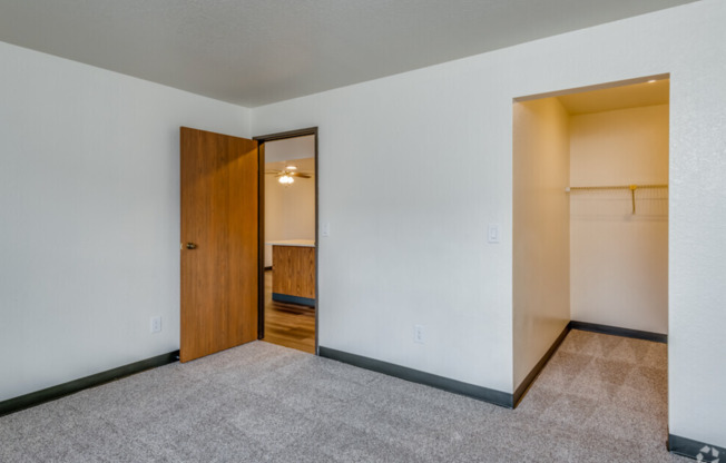 1 bed, 1 bath, 665 sqft, $749