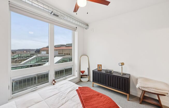 2 beds, 2 baths, 945 sqft, $1,925, Unit 606