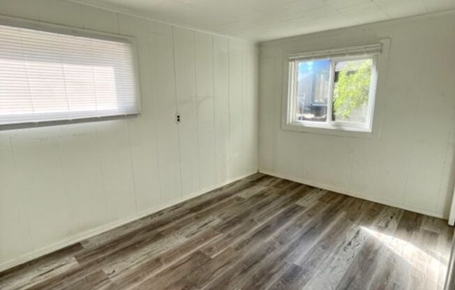 2 beds, 1 bath, $1,795