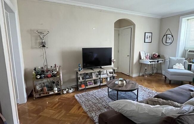 1 bed, 1 bath, $2,000, Unit 1201