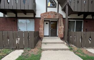 Awesome Updated 1 Bedroom Condo in Boulder - Nice AND Affordable!