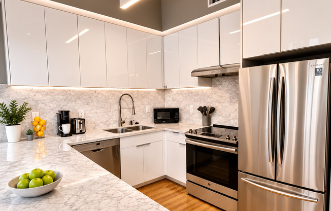 1 bed, 1 bath, 670 sqft, $2,370, Unit 720