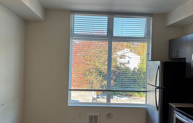 2 beds, 1 bath, 554 sqft, $1,745, Unit 413