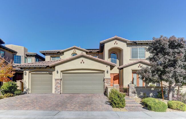 SUMMERLIN 5 BEDROOM,4 BATH HOME,3 CAR GARAGE