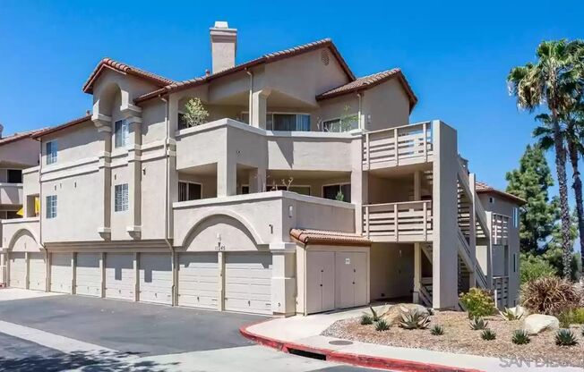 3 Bed, 2 Bath Condo available in Scripps Ranch