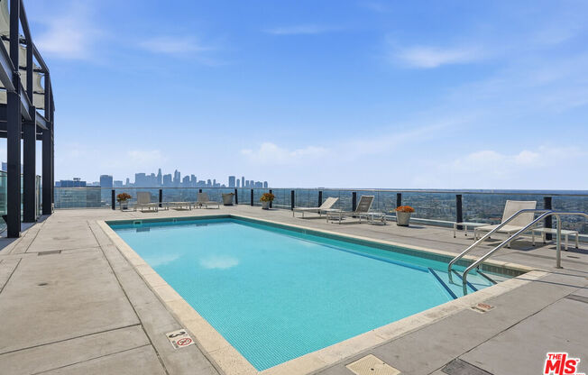 1 bed, 1 bath, 710 sqft, $2,400, Unit 1609