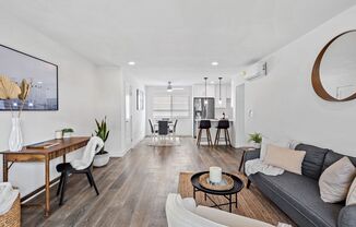 1 bed, 1 bath, 715 sqft, $2,775, Unit 25