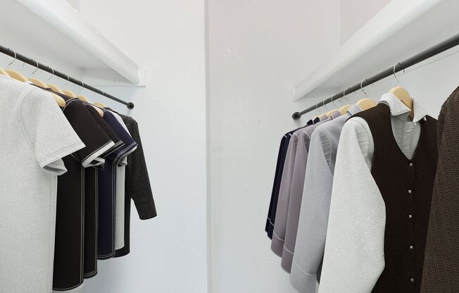 2 beds, 2 baths, 898 sqft, $1,195, Unit 2002