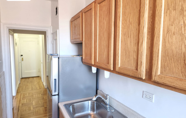 1 bed, 1 bath, $2,568, Unit 53C