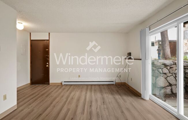 1 bed, 1 bath, $1,000, Unit Unit 02