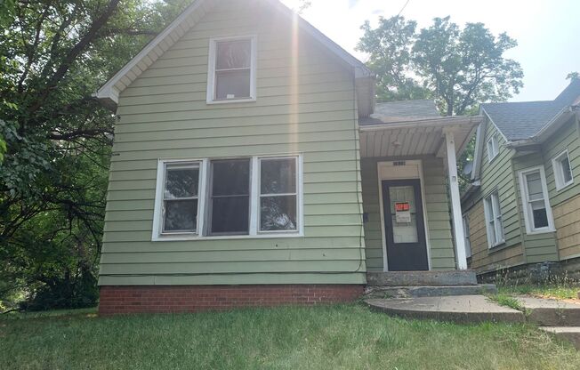 Introducing a newly remodeled 3-bedroom, 1-bathroom house located in the heart of Peoria, IL.