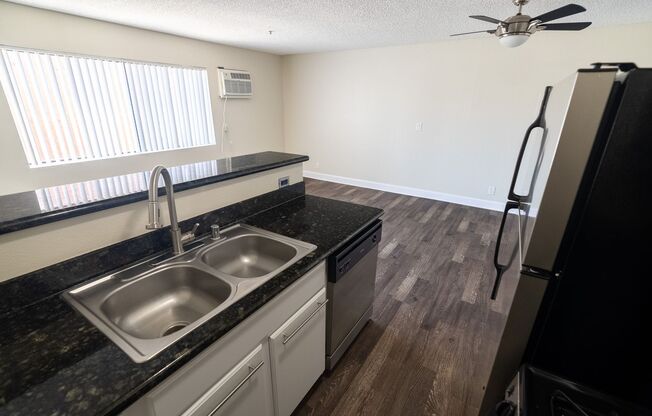 1 bed, 1 bath, 665 sqft, $1,598, Unit 404