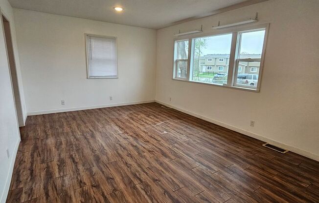 4 BED | 1 BATH | HOME | NORTH RAPID