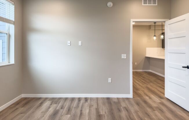 1 bed, 1 bath, 975 sqft, $2,224, Unit 4390-1