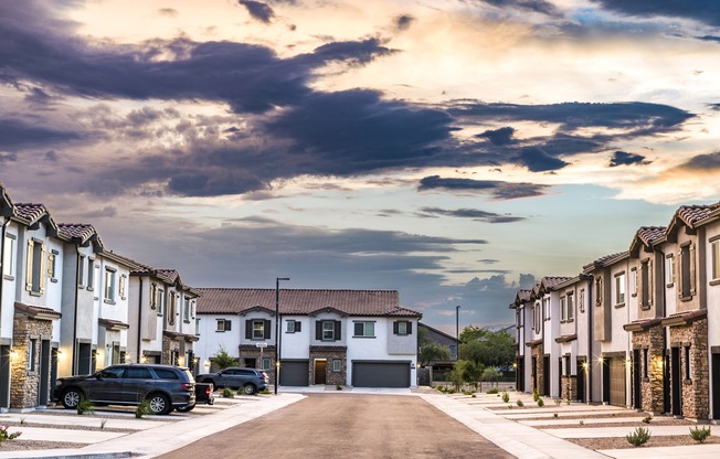 Discover the beauty of thoughtful design at Amavi Aster Ridge. Our townhomes come to life with features that elevate everyday living.