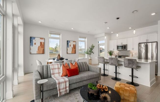 1 bed, 1 bath, 671 sqft, $2,750, Unit 205