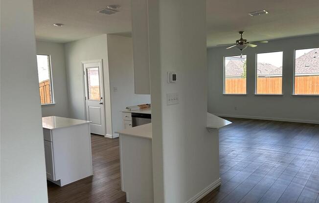 1550 GENTLE NIGHT DR