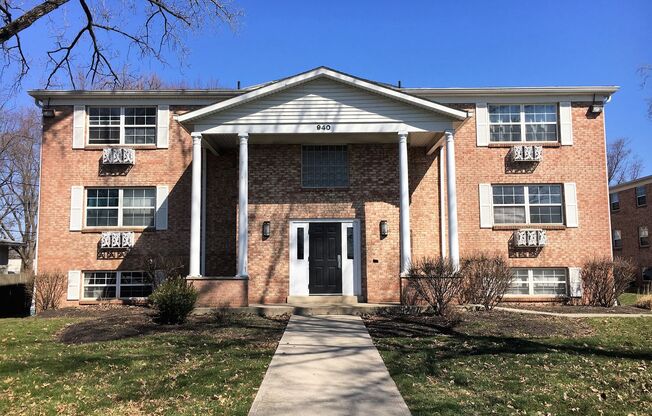 1 bed, 1 bath, 650 sqft, $795, Unit 950-11