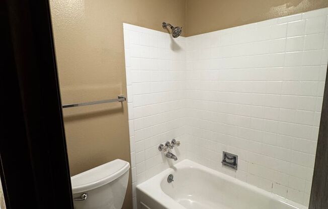 Brentwood Gardens Apartments