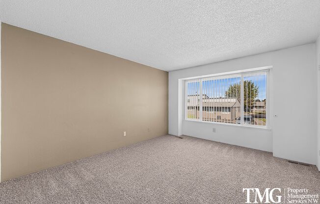 2 beds, 1.5 baths, 1,000 sqft, $1,495, Unit 1330-H5