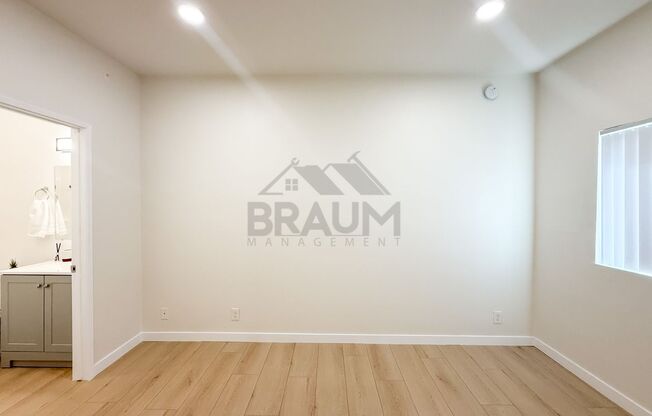 2 beds, 2 baths, 1,000 sqft, $2,450, Unit 215