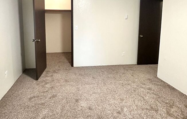 1 bed, 1 bath, 750 sqft, $1,375, Unit 7521-25