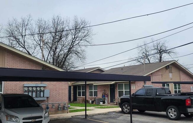 Kelley Ann Apts (#01)