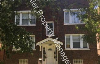 1 bed, 1 bath, 800 sqft, $695, Unit 5309 Michigan Ave 2N