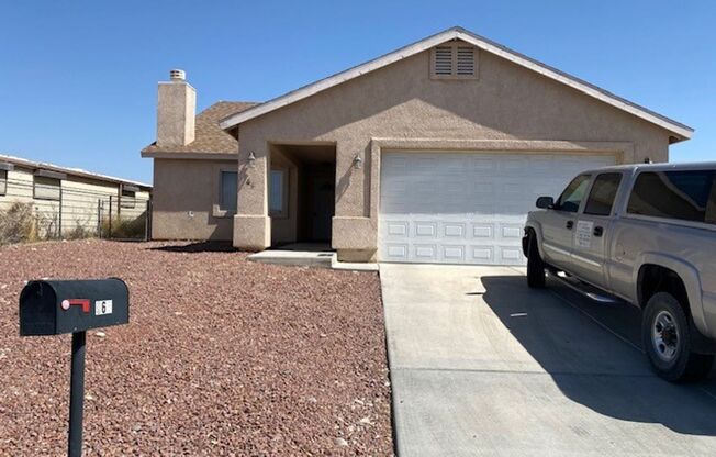 3 BR 2BA House w/Fenced yard & Garage, Holiday Shores area