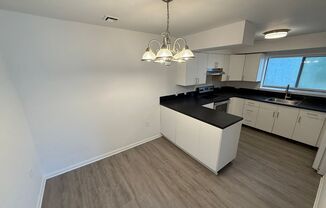 2 beds, 1.5 baths, $1,400, Unit UNIT D