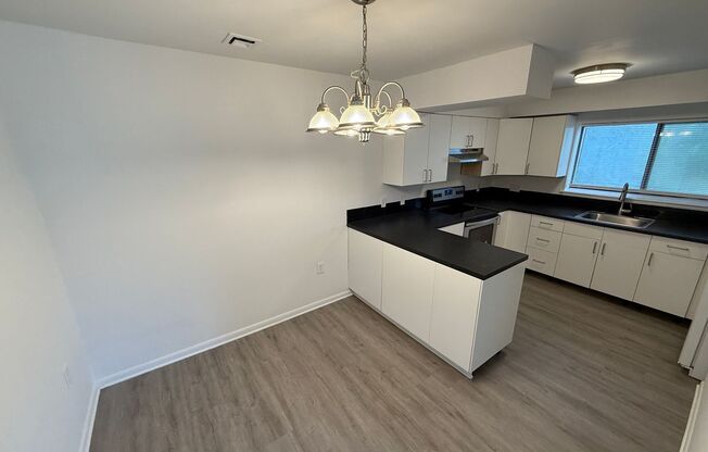 Well Maintained condo in East Charlotte!