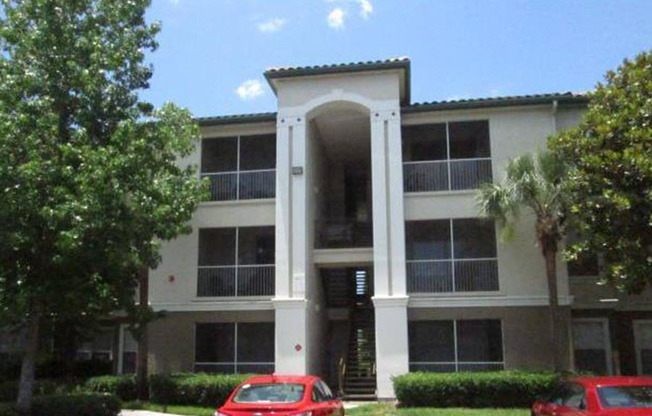 RIVERVIEW: Allegro Palms Community - Ground Floor 2B/1B  NO PETS