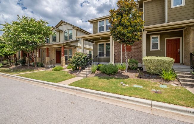 Charming 3 Bedroom, 2.5 Bath Townhouse in Cedar Park Town Center!