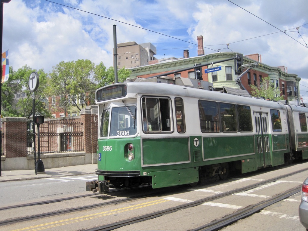 Green Line E Train near Fenwood Street, Mission Hill