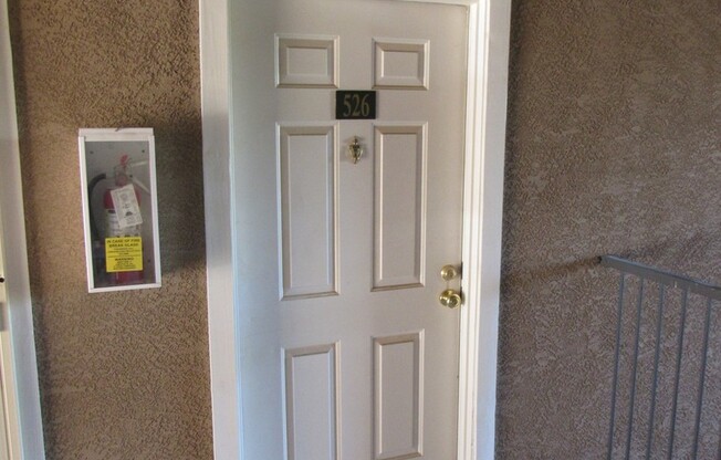 1 Bedroom Condo in Henderson!